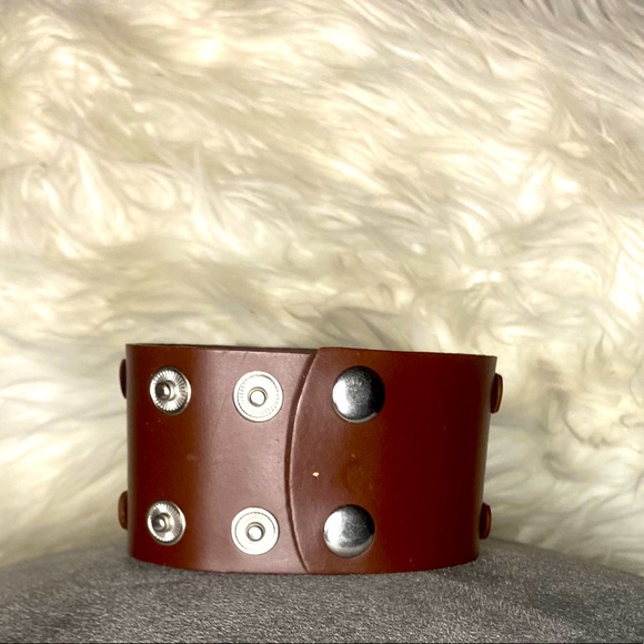 Adjustable Brown Faux Leather Bracelet! - Picture 2 of 3